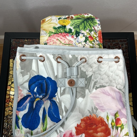 TED BAKER Floral Backpack - Picture 5 of 6